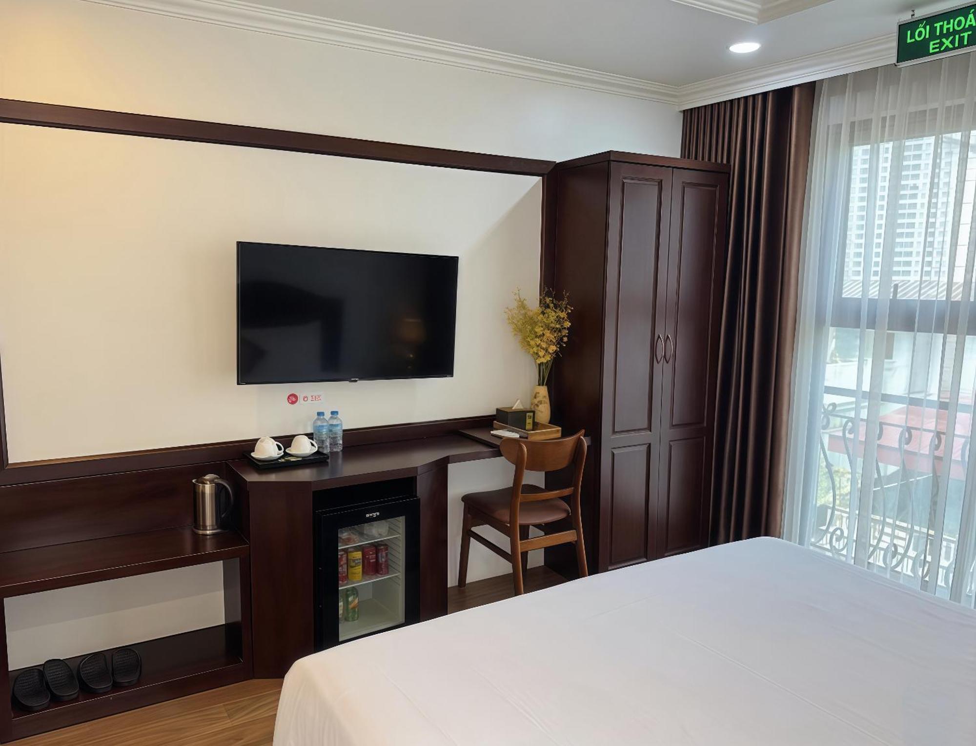 Mercy Hotel, Hanoi